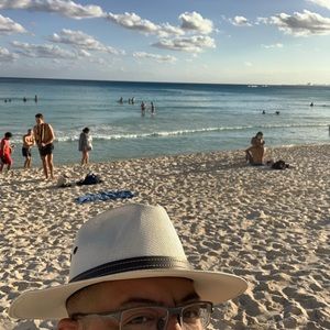 Meet your Posher, Jose